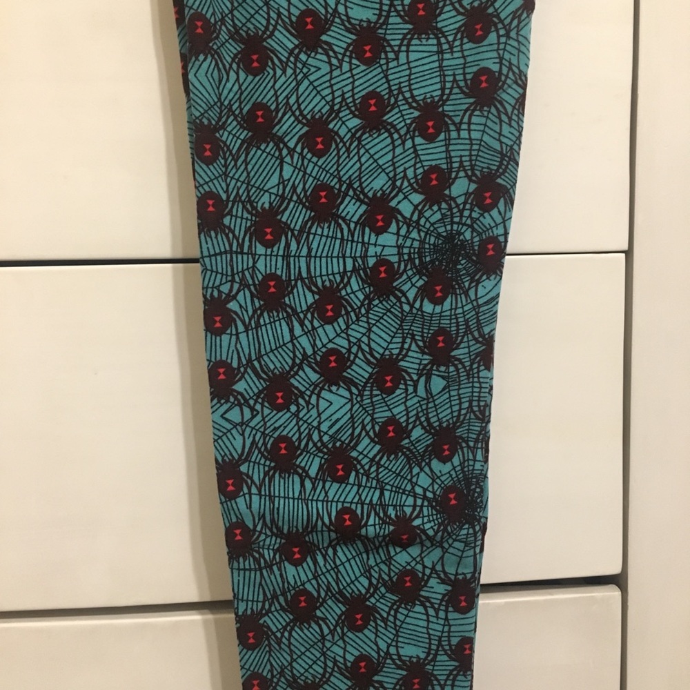 Lularoe Black Widiw Leggings